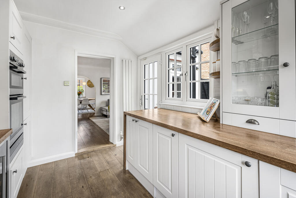 Additional image 7 of Pottersheath Road, Welwyn, Hertfordshire, AL6