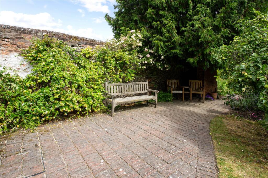 Additional image 20 of Ash Grove, Wheathampstead, St. Albans, Hertfordshire, AL4