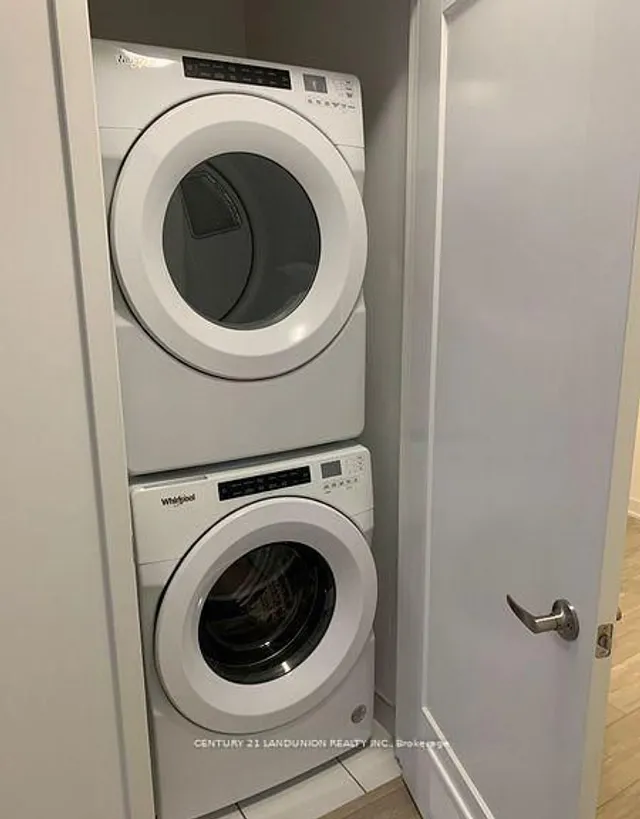 Additional image 16 of 121 Lower Sherbourne St Unit 644