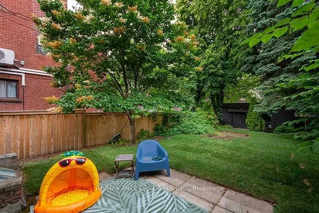 Additional image 30 of 164 Quebec Ave