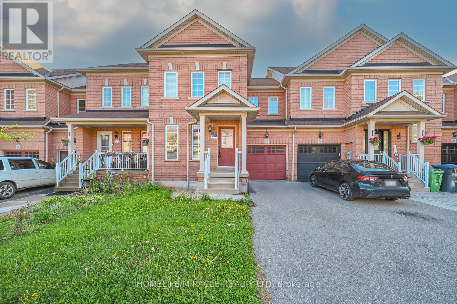 22 NUTWOOD WAY|Brampton (Sandringham-Wellington), Ontario L6R0X7