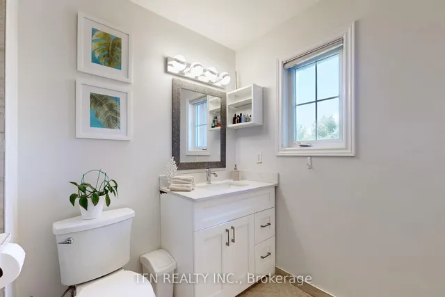 Additional image 21 of 851 Clemens Cres