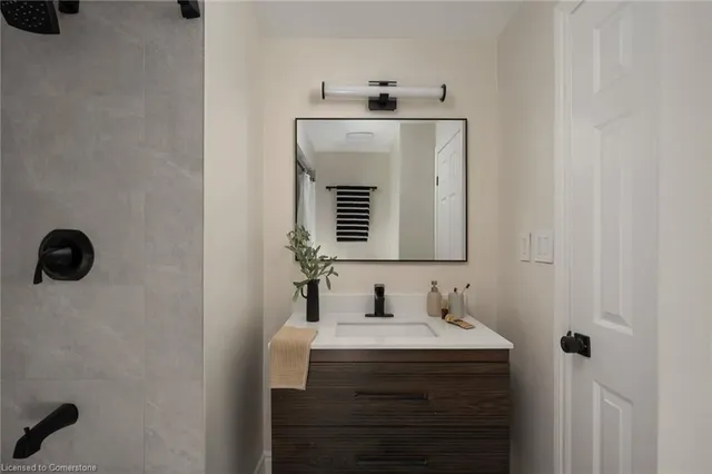 房产图片 38 - 803 Hyde Rd 单元3