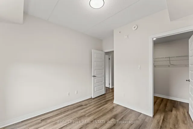 Additional image 16 of 610 Farmstead Dr Unit 201