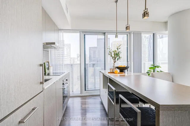 Additional image 11 of 88 Harbour St Unit 3104