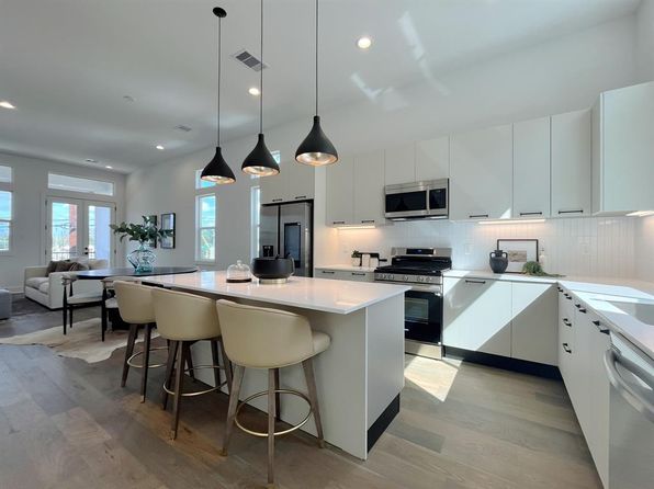 303O Marcella St, Houston, TX 77091