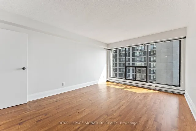 Additional image 23 of 65 Harbour Sq Unit 2603