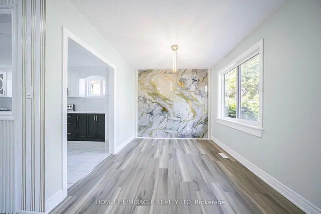 Additional image 10 of 3777 Woodruff Cres