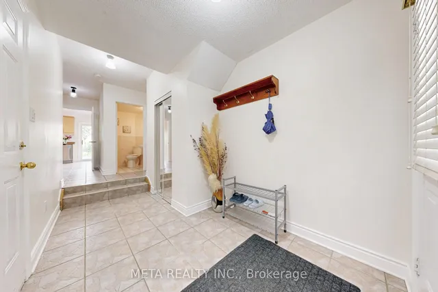 Additional image 3 of 26 Rumi Cres