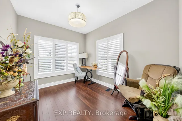 Additional image 31 of 17 Platform Cres