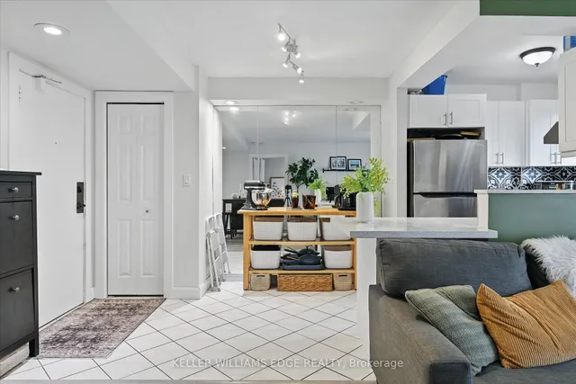 Additional image 29 of 2373 King St Unit 43