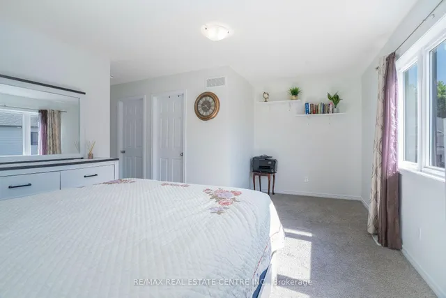 Additional image 25 of 504 WOODLEA Crt