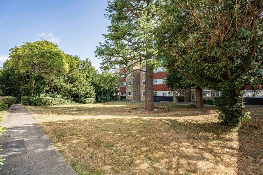 Additional image 10 of Milton Road, Harpenden, AL5