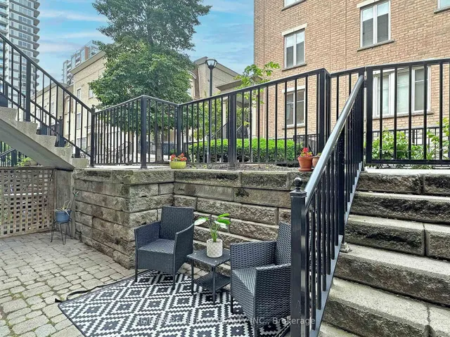 Additional image 14 of 46 Western Battery Rd Unit 826