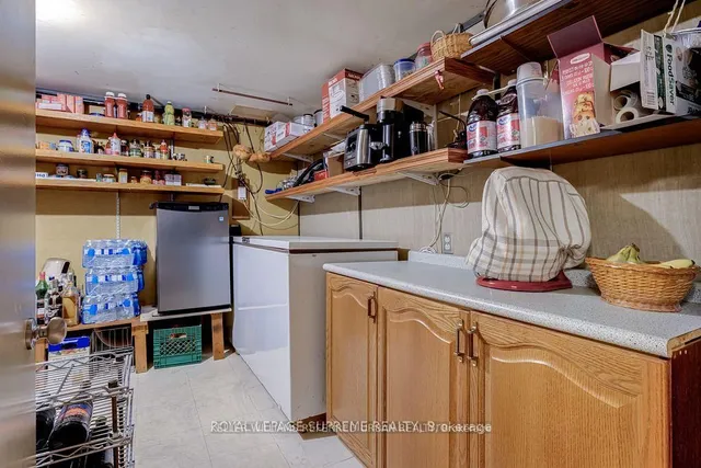 Additional image 25 of 74 Roberta Dr