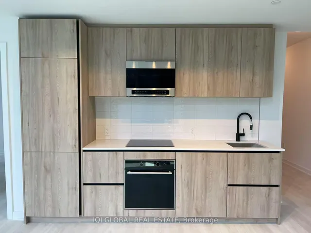 Additional image 11 of 117 Broadway Ave Unit 2204