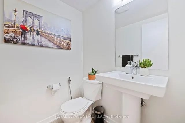 Additional image 32 of 136 Crafter Cres