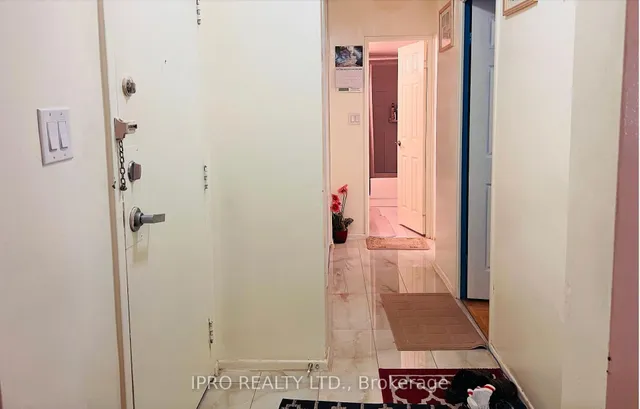 房产图片 5 - 5 马西广场 Unit 2418