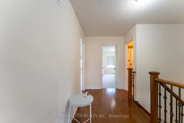 Additional image 23 of 40 Yellowknife Rd