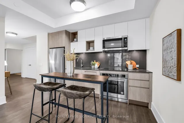 Additional image 9 of 118 Merchants' Wharf Unit 517