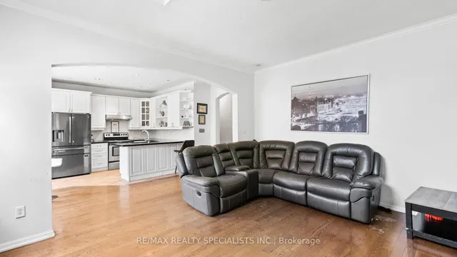 Additional image 13 of 923 McNeil Dr