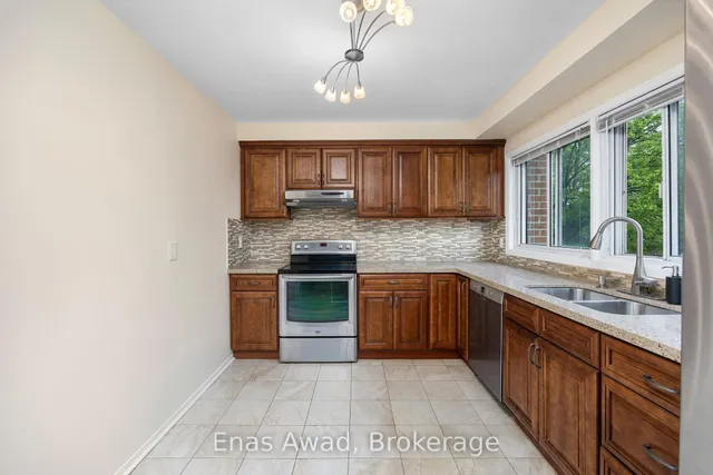 Additional image 18 of 74 Black Hawk Way