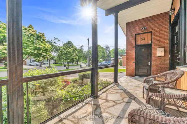 Additional image 4 of 53 Decarie Circ