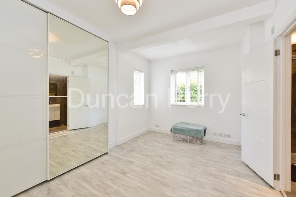 Additional image 15 of Dixons Hill Close, Welham Green