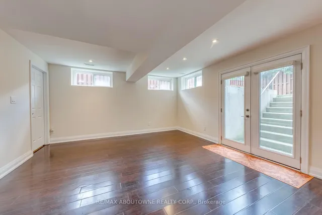 Additional image 40 of 319 Holmes Ave