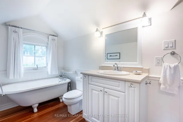 Additional image 35 of 158 Dalewood Cres