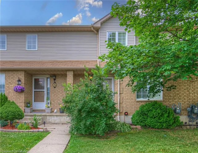 Additional image 4 of 12 Whitedeer Rd Unit 2