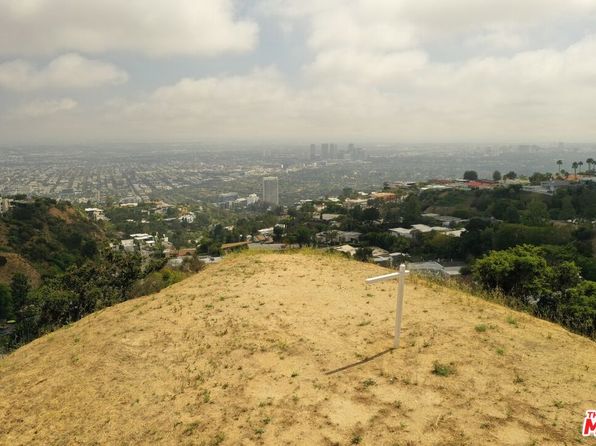 2381 Sunset Plaza Dr, Los Angeles, CA 90069