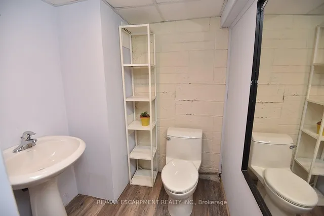 Additional image 26 of 449 Mary St