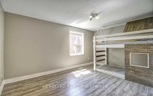 Additional image 20 of 15 Esterbrooke Ave Unit 132