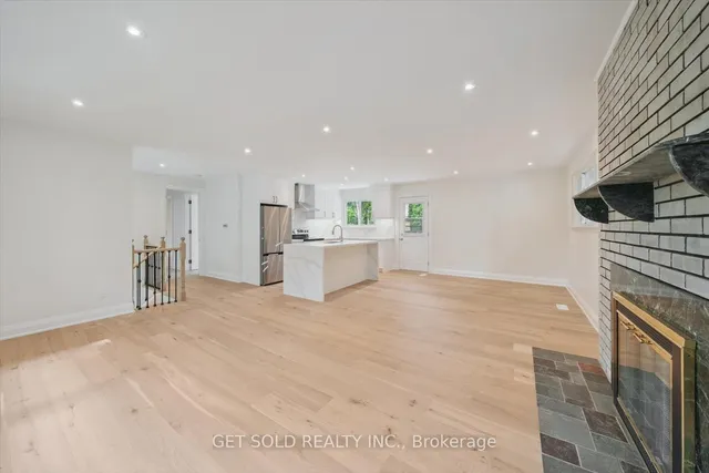 Additional image 10 of 521 Grand Blvd