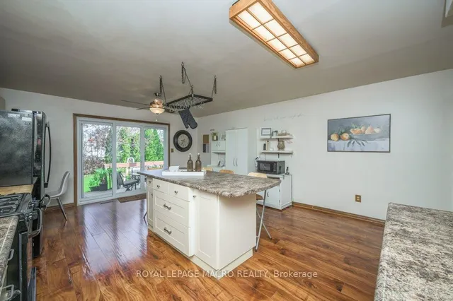 Additional image 10 of 687 Penny Lane