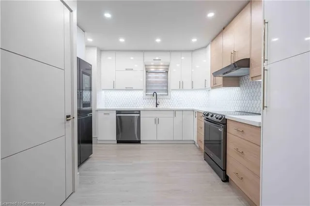 Additional image 13 of 104 Second St Unit UPPER