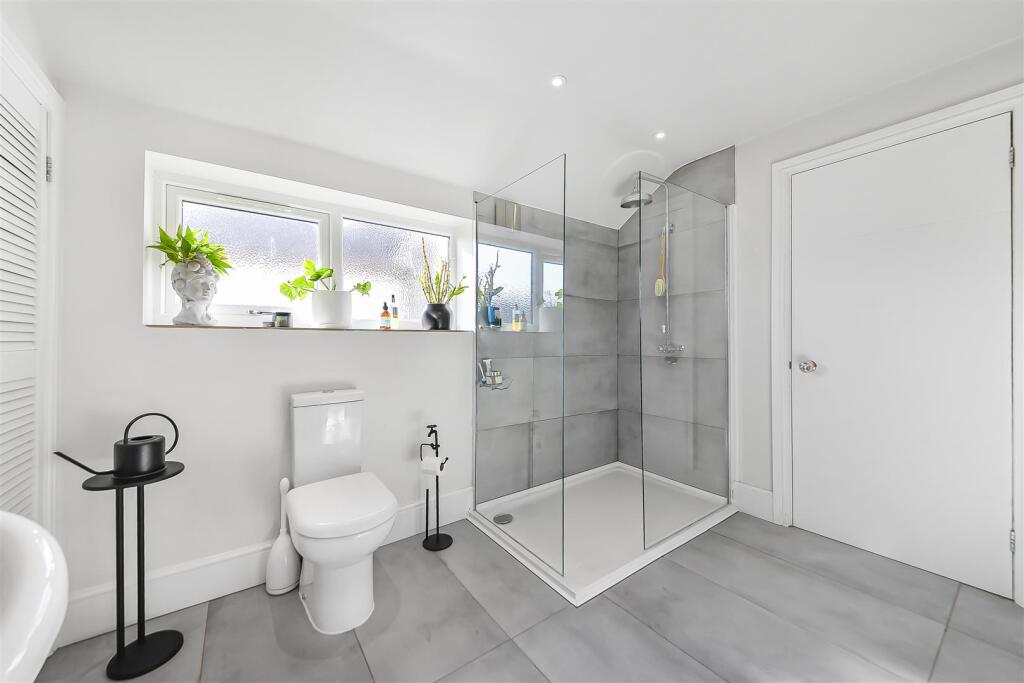 Additional image 28 of Vicarage Road, Kings Heath, Birmingham