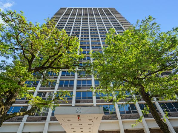 88 W Schiller St APT 904, Chicago, IL 60610