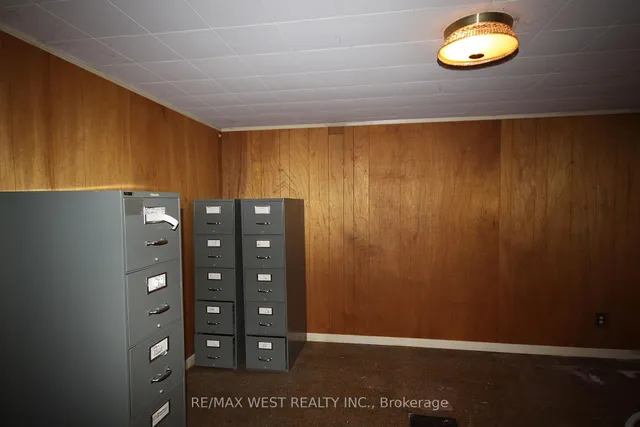 Additional image 24 of 23 Cove Dr