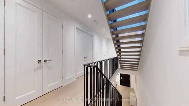 Additional image 23 of 38 Elgin Ave