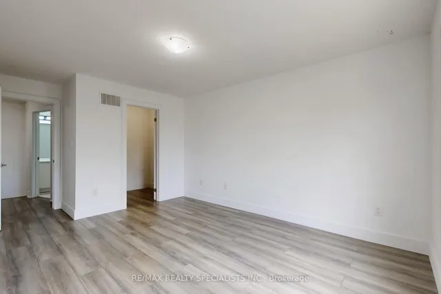 房产图片 18 - 1401 Plains Rd 单元114