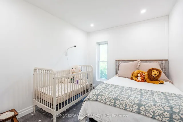 Additional image 25 of 238 West 15th St