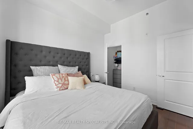 Additional image 25 of 5317 Upper Middle Rd Unit 430