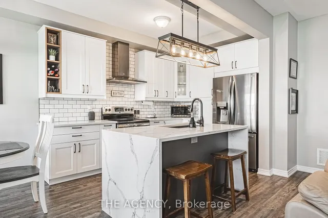 房产图片 8 - 170 Palacebeach Tr 单元 14