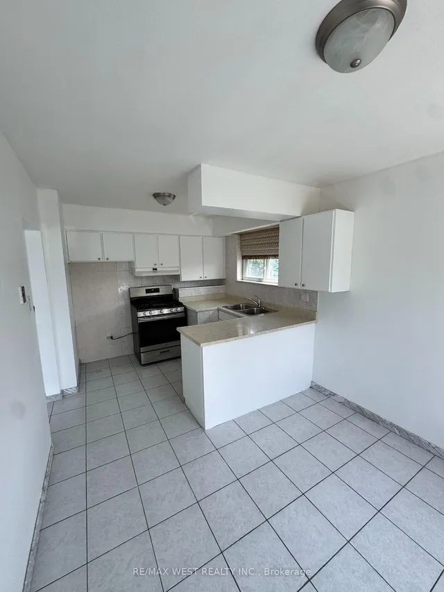 Additional image 4 of 100 Spenvalley Dr