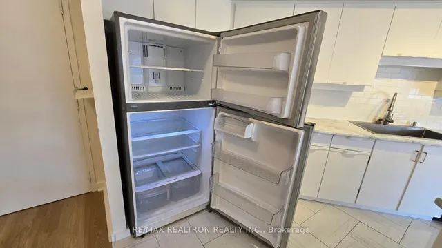 Additional image 26 of 70 Elmsthorpe Ave Unit 103