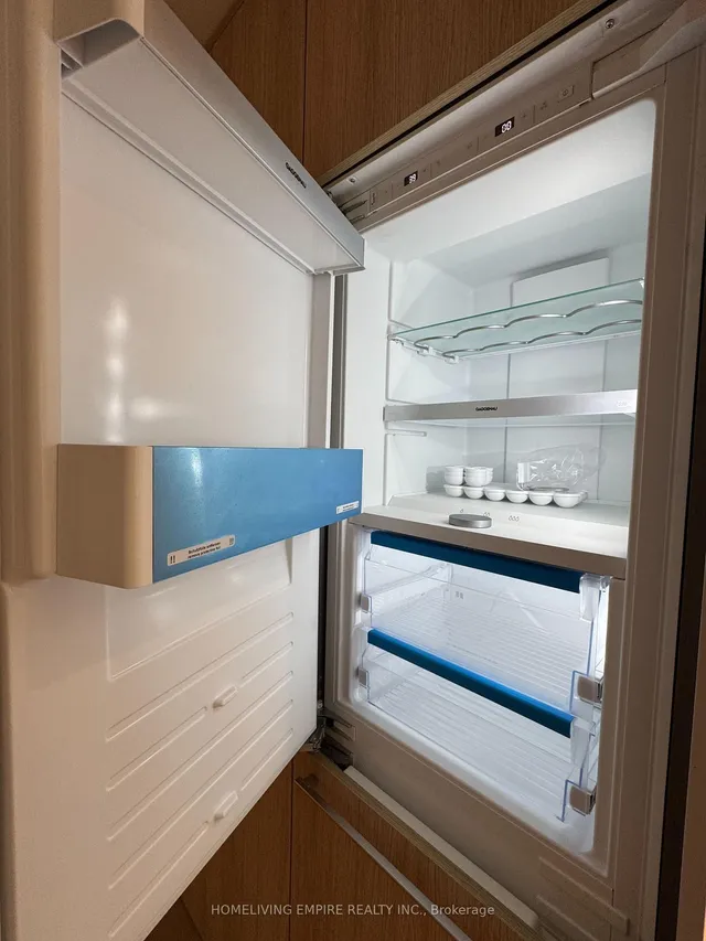 Additional image 12 of 81 Wellesley St Unit 306