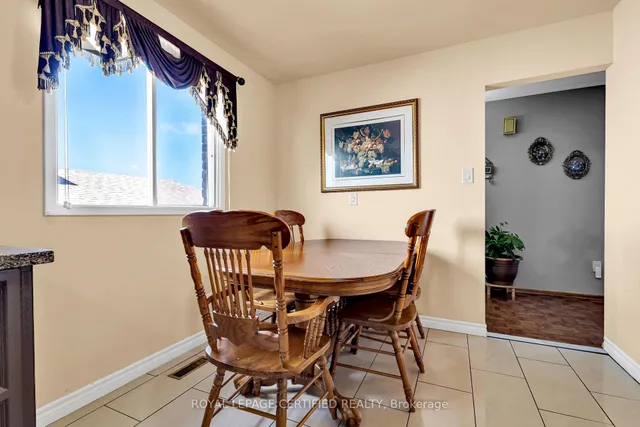 Additional image 18 of 37 Dafoe Cres