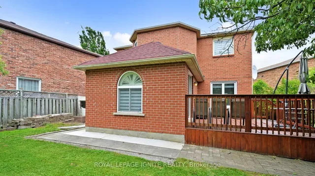 Additional image 34 of 18 Littleborough Crt